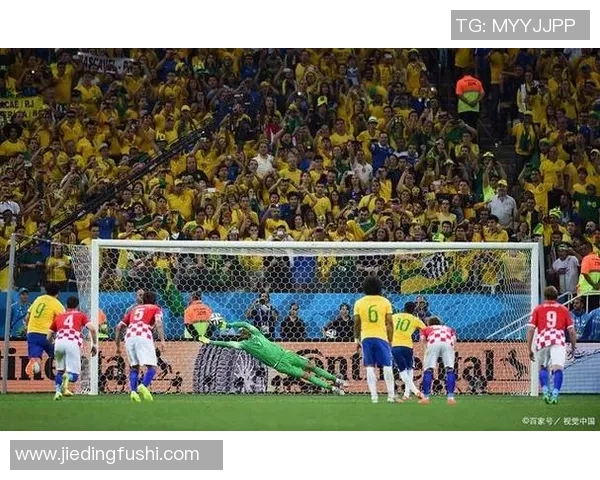 2020年弗拉门戈与弗鲁米嫩塞激战回顾与精彩瞬间分析